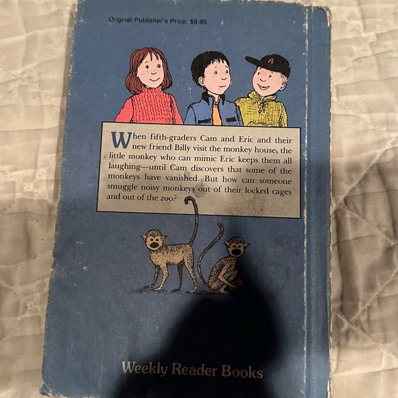 Cam Jansen and the mystery at the monkey house - Picture 9 of 9